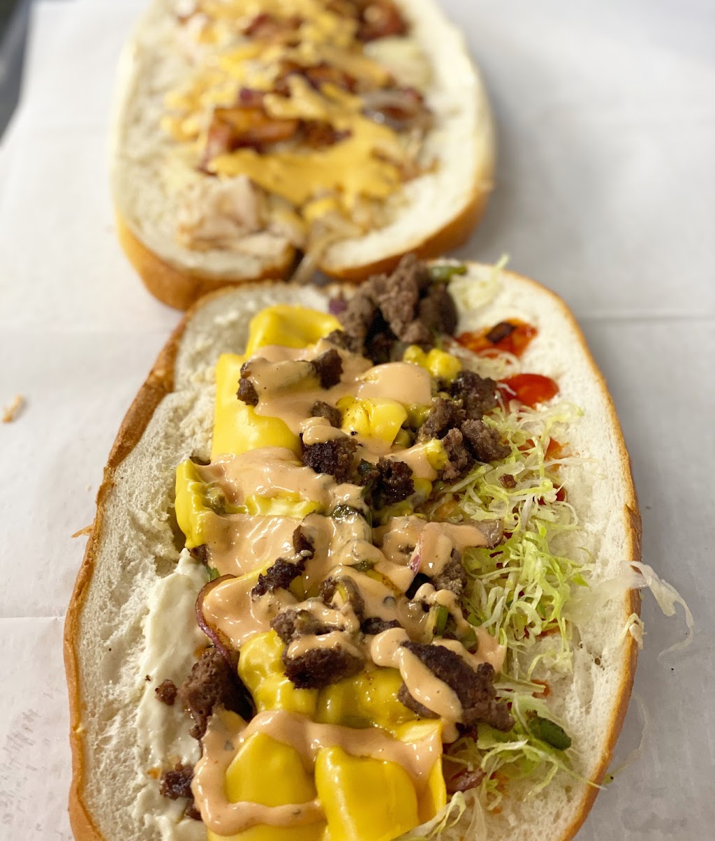 DAY & NIGHT DELI | 302 Guy Lombardo Ave, Freeport, NY 11520, USA | Phone: (516) 415-7284