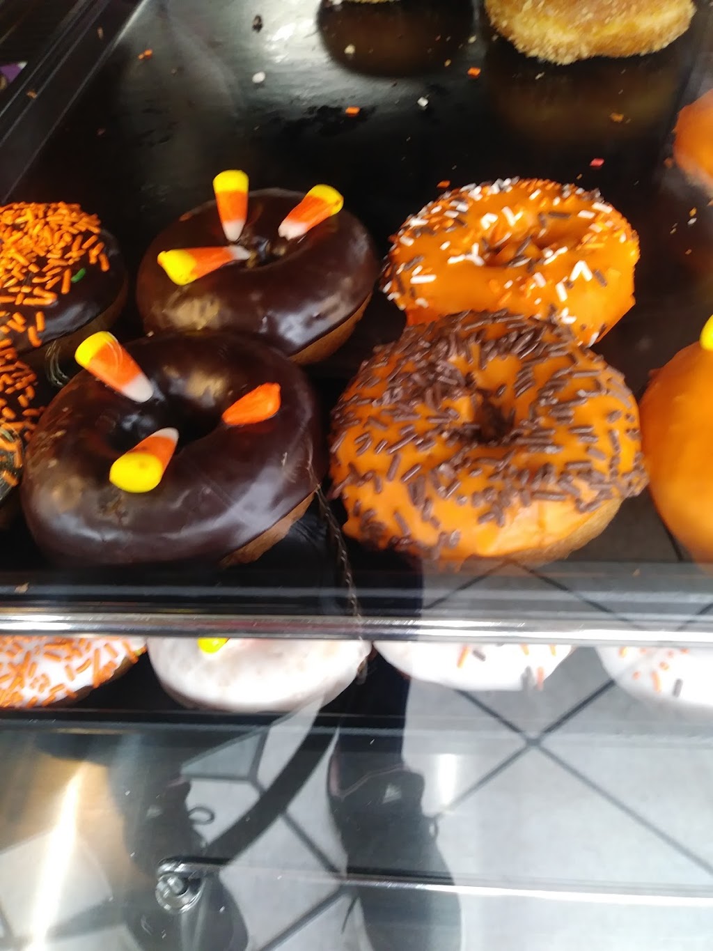 Winchells Donut House | 4000 E, 4000 Firestone Blvd, South Gate, CA 90280, USA | Phone: (323) 357-9953