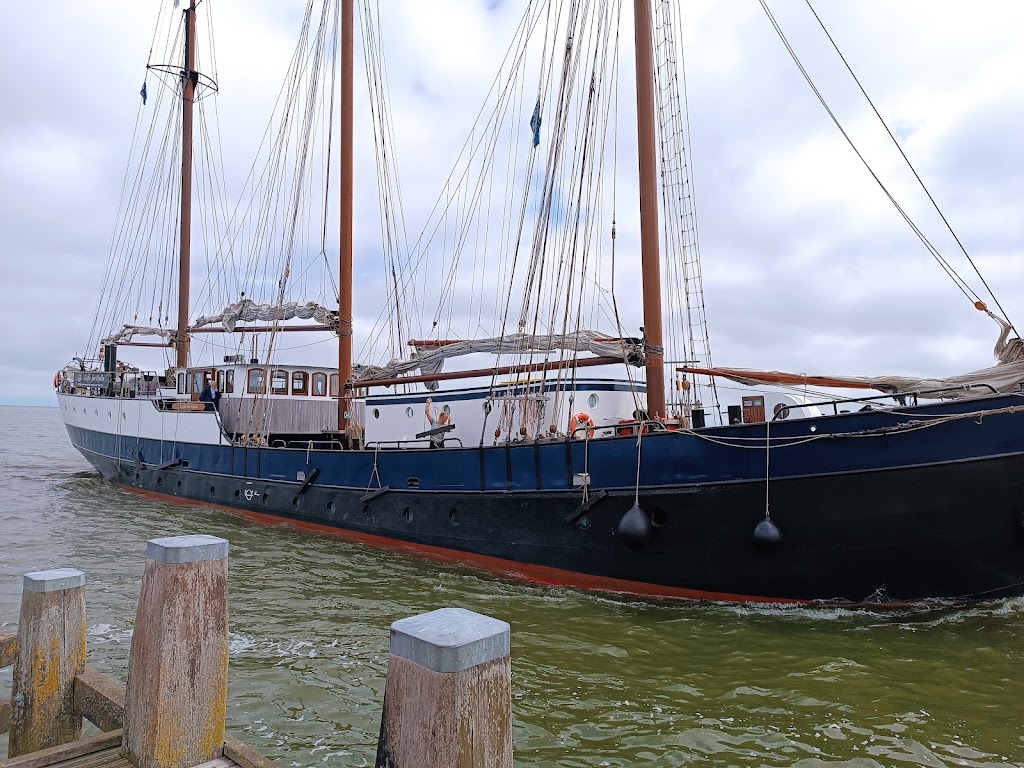 Boat Bike Tours | Aambeeldstraat 20, 1021 KB Amsterdam, Netherlands | Phone: 020 723 5400