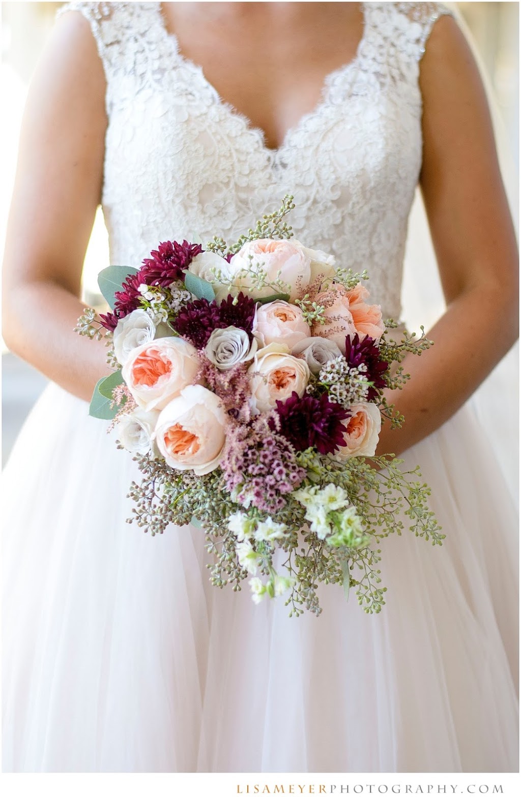 Roses & Mint Florals | 810 N 2nd St, St Charles, MO 63301, USA | Phone: (314) 502-9950