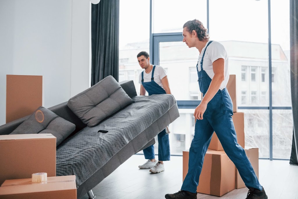 Best Movers Bradenton FL | 1121 Tamiami Trail, Bradenton, FL 34205, USA | Phone: (941) 229-7174