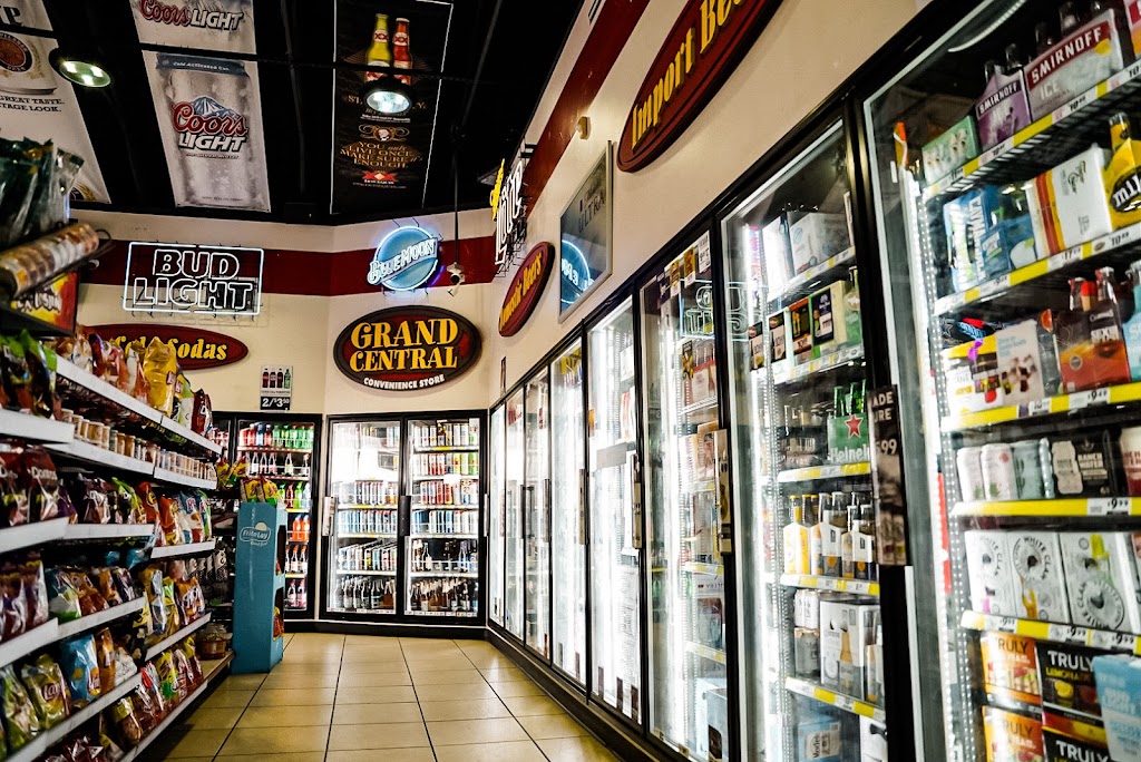 Grand Central Liquor | 100 N Grand Ave, Gainesville, TX 76240, USA | Phone: (940) 668-0300