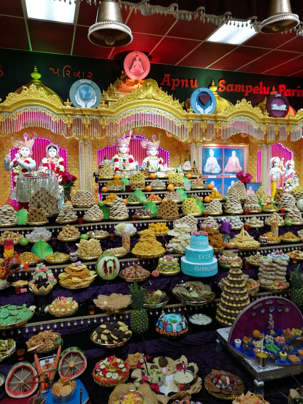 BAPS Shri Swaminarayan Mandir | 2300 Freeway Blvd, Brooklyn Center, MN 55430, USA | Phone: (763) 278-2288