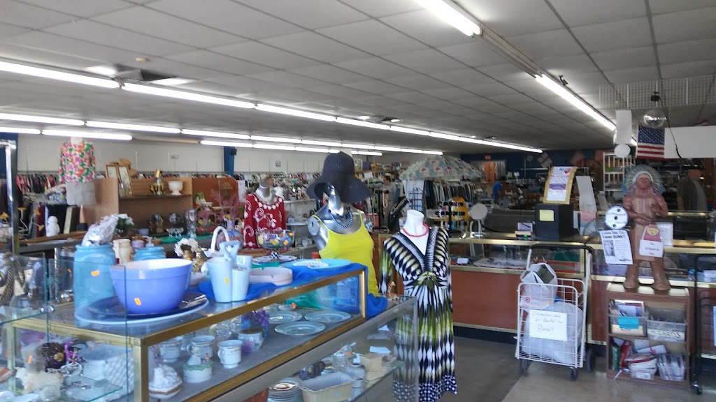 St. Vincent de Paul Thrift Store Clermont | 601 E W Hwy 50, Clermont, FL 34711, USA | Phone: (352) 242-0357