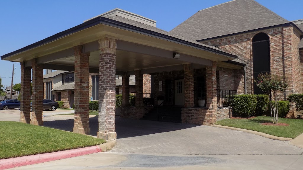 Branch Creek Apartments | 2250 Marsh Ln, Carrollton, TX 75006, USA | Phone: (972) 619-6514