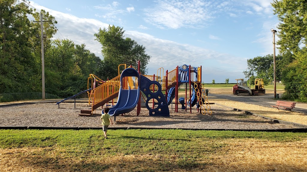 Loop Creek Park | 411 Todd Ln, Belleville, IL 62221, USA | Phone: (618) 233-3437