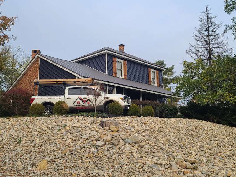 Tarred & Weathered Roofing Co | 688 Middletown Eaton Rd, Middletown, OH 45042, USA | Phone: (513) 571-8977