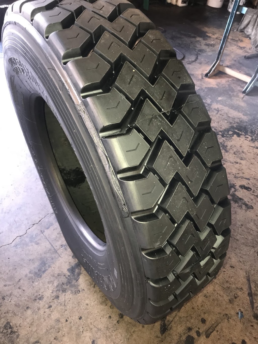 S & A Retread Rubber Co | 308 S Irwindale Ave, Azusa, CA 91702, USA | Phone: (626) 815-1131