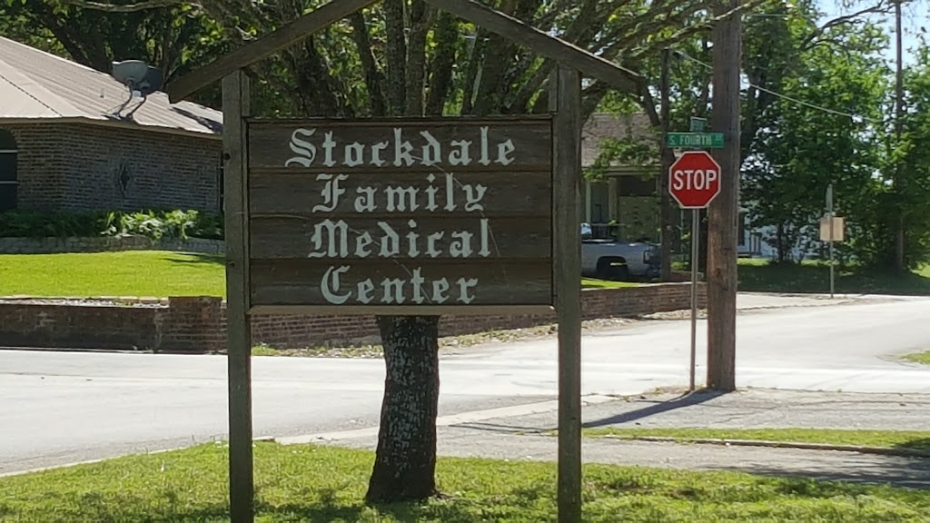 Stockdale Family Medical Center | 601 W Person St, Stockdale, TX 78160, USA | Phone: (830) 996-3701