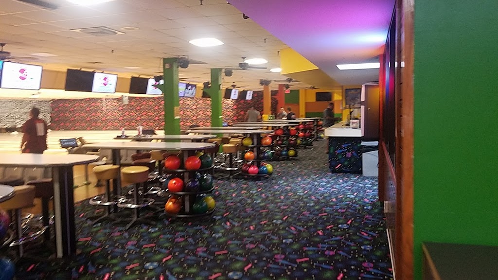 Fort Eustis Bowling Center | 675 Dickman St, Fort Eustis, VA 23604, USA | Phone: (757) 878-5482