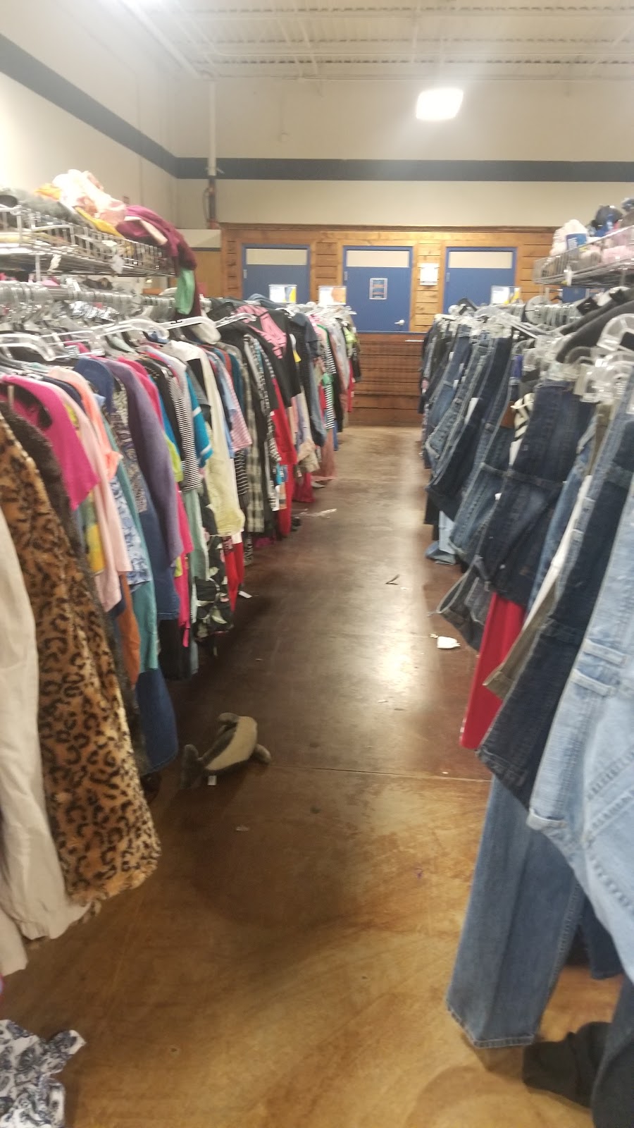 Goodwill Donation Station - Burleson | 1725 SW Wilshire Blvd, Burleson, TX 76028, USA | Phone: (817) 295-6151