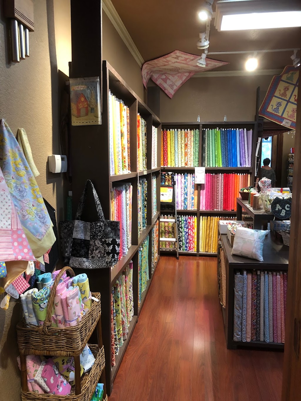 Fabrics and Friends Quilt Shop | 126 West 2nd St, Roanoke, IN 46783, USA | Phone: (260) 676-2149