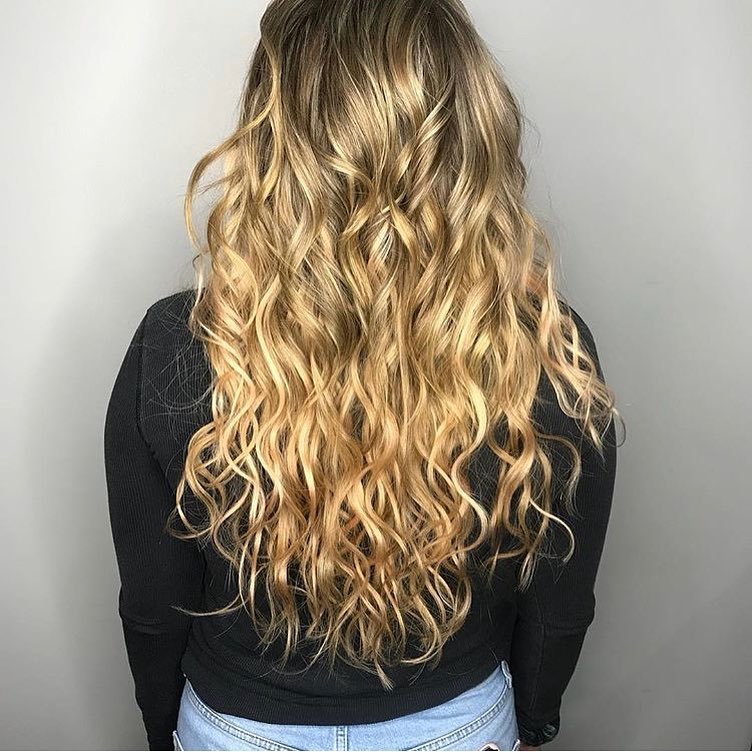 Salon Fringe | 180 Broadway, Amityville, NY 11701, USA | Phone: (631) 991-3180