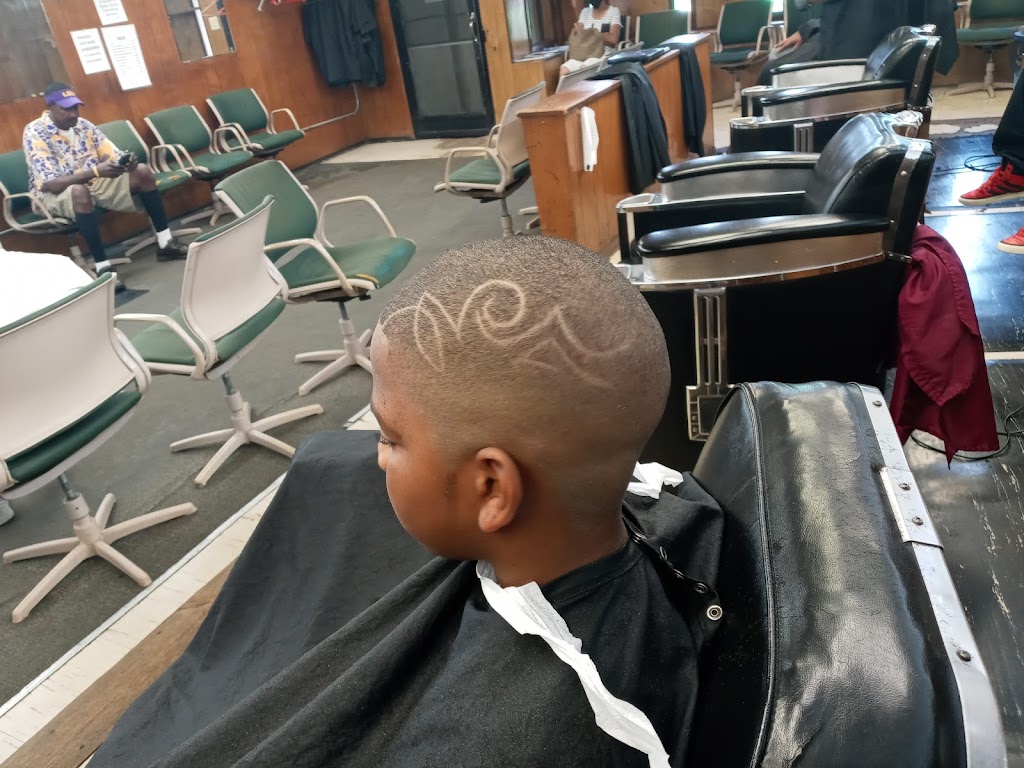 Elam Barber Shop | 485 S Sanford St, Pontiac, MI 48341, USA | Phone: (248) 334-6166