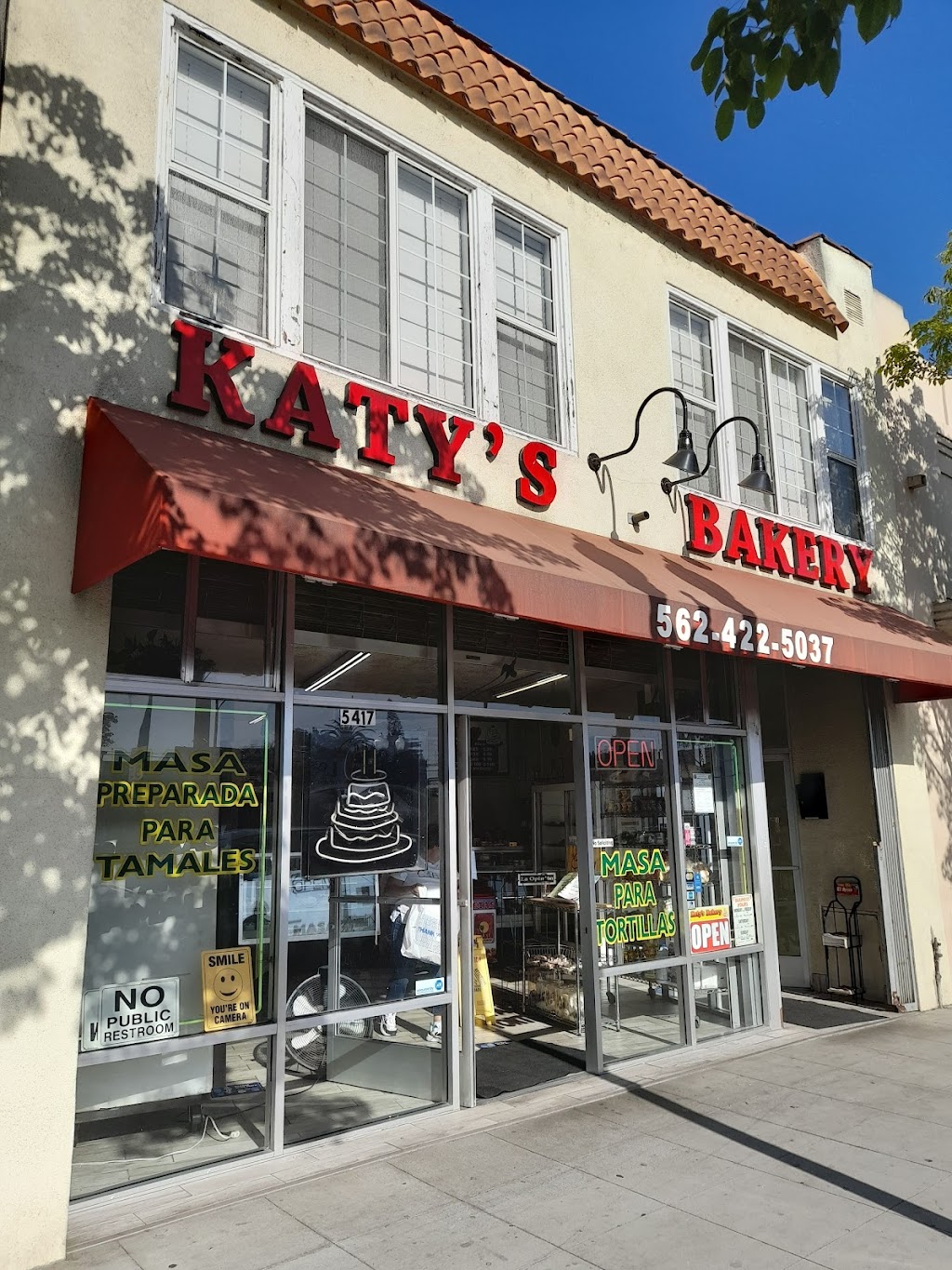 Katys Bakery | 5417 Long Beach Blvd, Long Beach, CA 90805, USA | Phone: (562) 422-5037