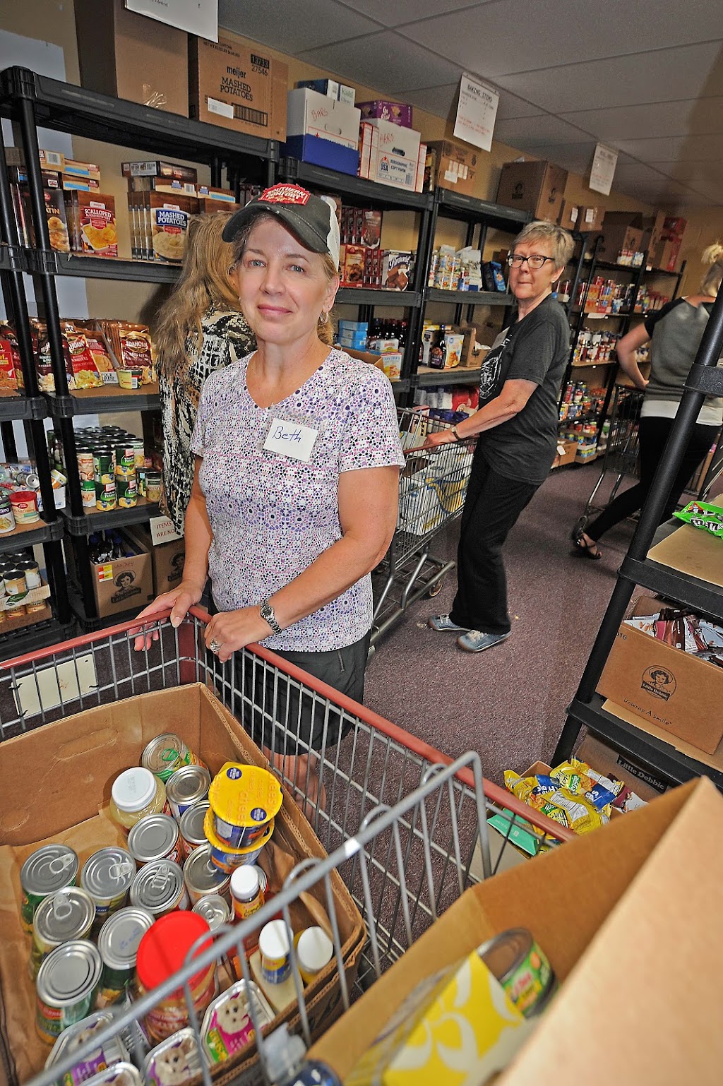 Saukville Community Food Pantry | 166 W Dekora St, Saukville, WI 53080, USA | Phone: (262) 689-8591