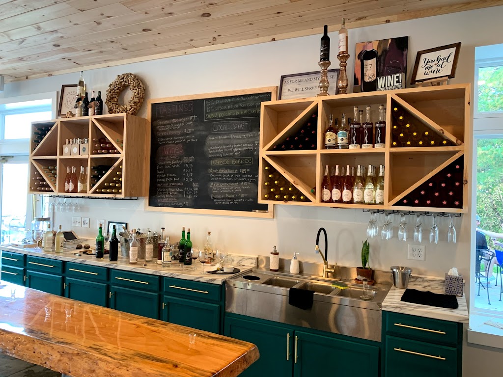 Galway Rock Winery / Saratoga Sparkling Co. | 998 Saratoga Rd, Ballston Lake, NY 12019, USA | Phone: (518) 288-6613