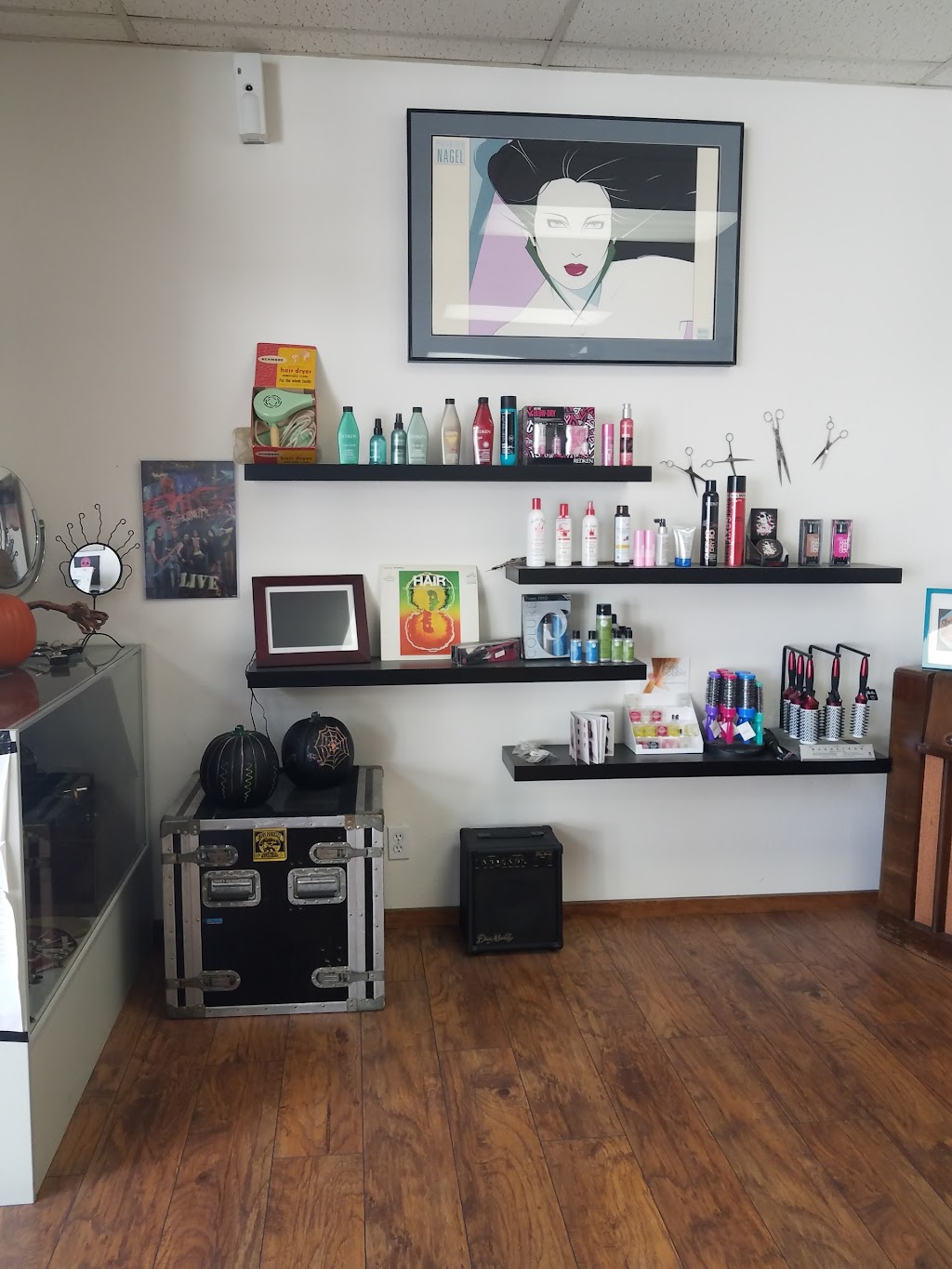 Look Sharp Salon | 13478 Luther Rd, Auburn, CA 95603 | Phone: (530) 823-5665