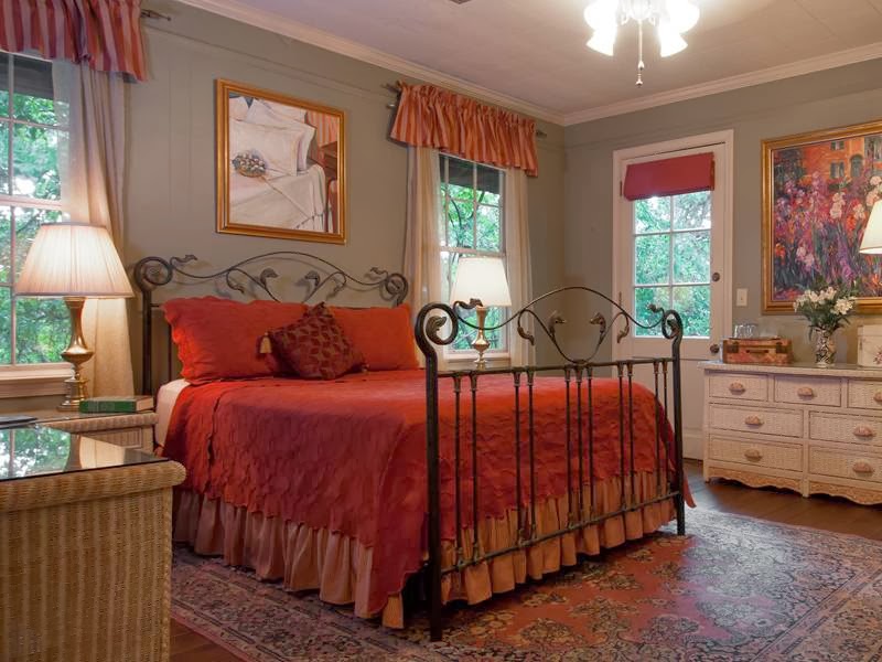 The Stockade Bed and Breakfast | 8860 Highland Rd, Baton Rouge, LA 70808, USA | Phone: (225) 281-7358