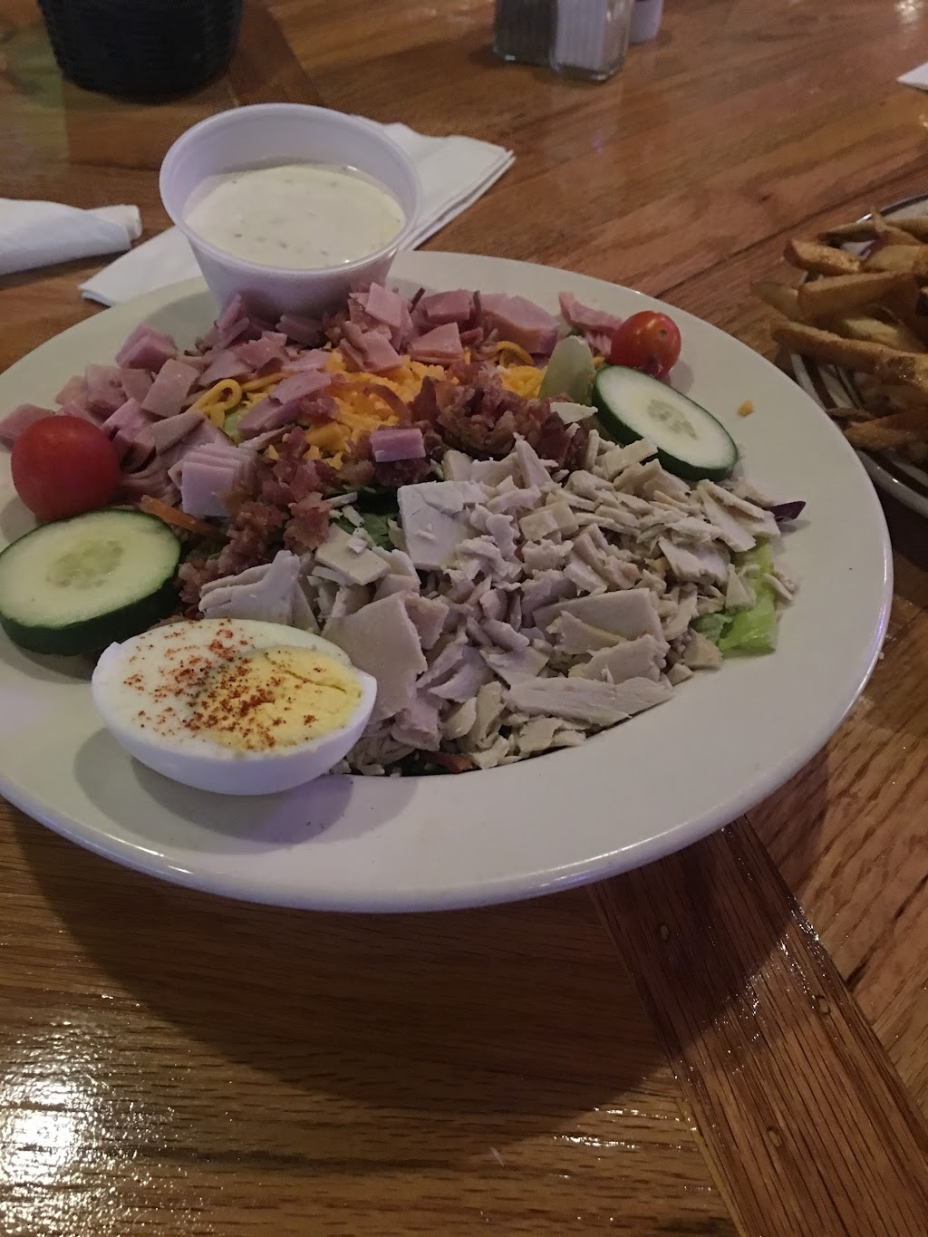 Cousins Bar & Grill | 6509 N May Ave, Oklahoma City, OK 73116, USA | Phone: (405) 840-5053