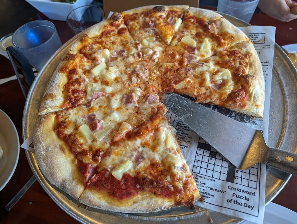 The Pizza Cave | 2690 US-290, Dripping Springs, TX 78620, USA | Phone: (512) 829-4157