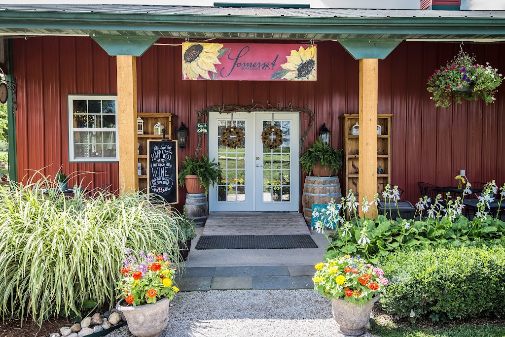 Somerset Ridge Vineyard & Winery | 29725 Somerset Rd, Paola, KS 66071, USA | Phone: (913) 491-0038