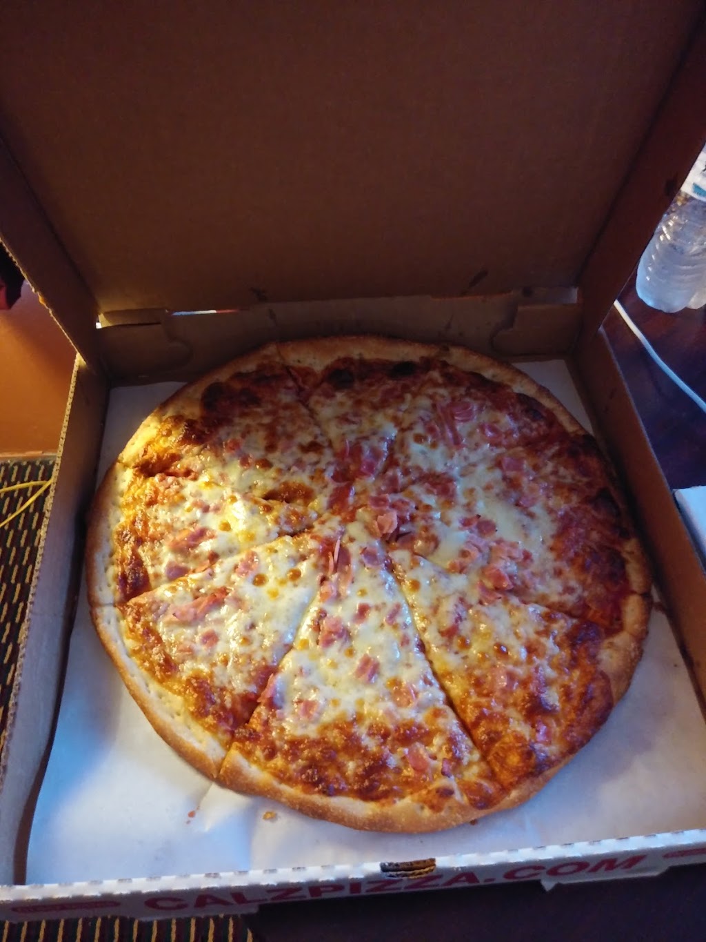 Calz Pizza | 5280 Princess Anne Rd, Virginia Beach, VA 23462, USA | Phone: (757) 473-3663