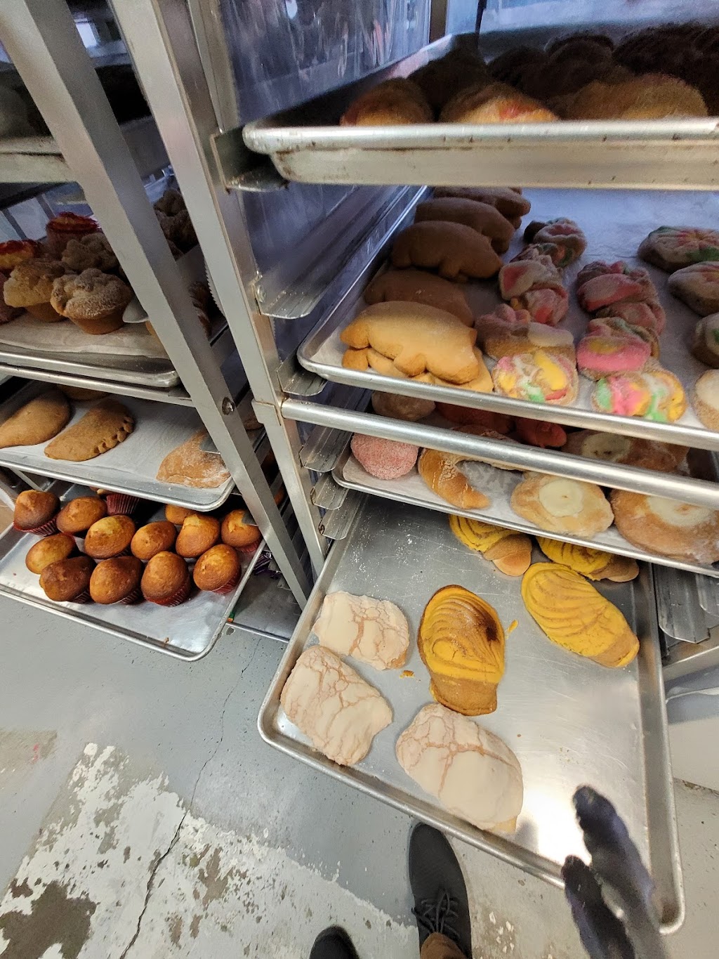 Panaderia Genesis 2000 | 4276 N Sierra Way Unit C, San Bernardino, CA 92407, USA | Phone: (909) 886-3380