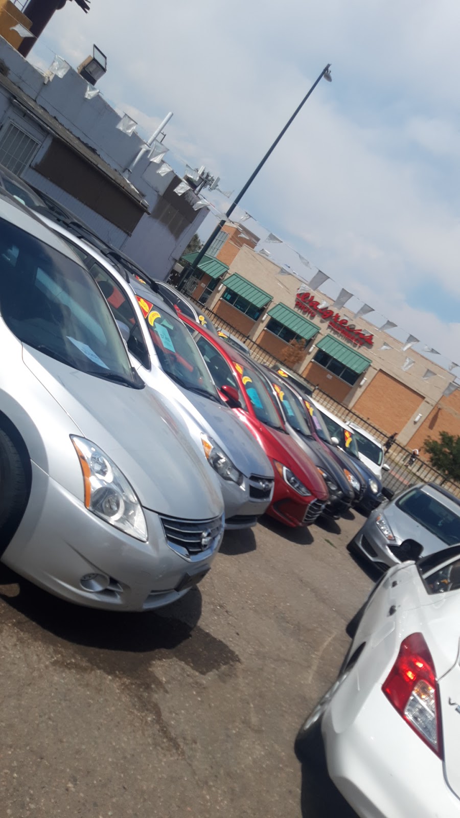 SANAA AUTO SALES LLC | 5100 W Colfax Ave, Denver, CO 80204, USA | Phone: (303) 862-9924