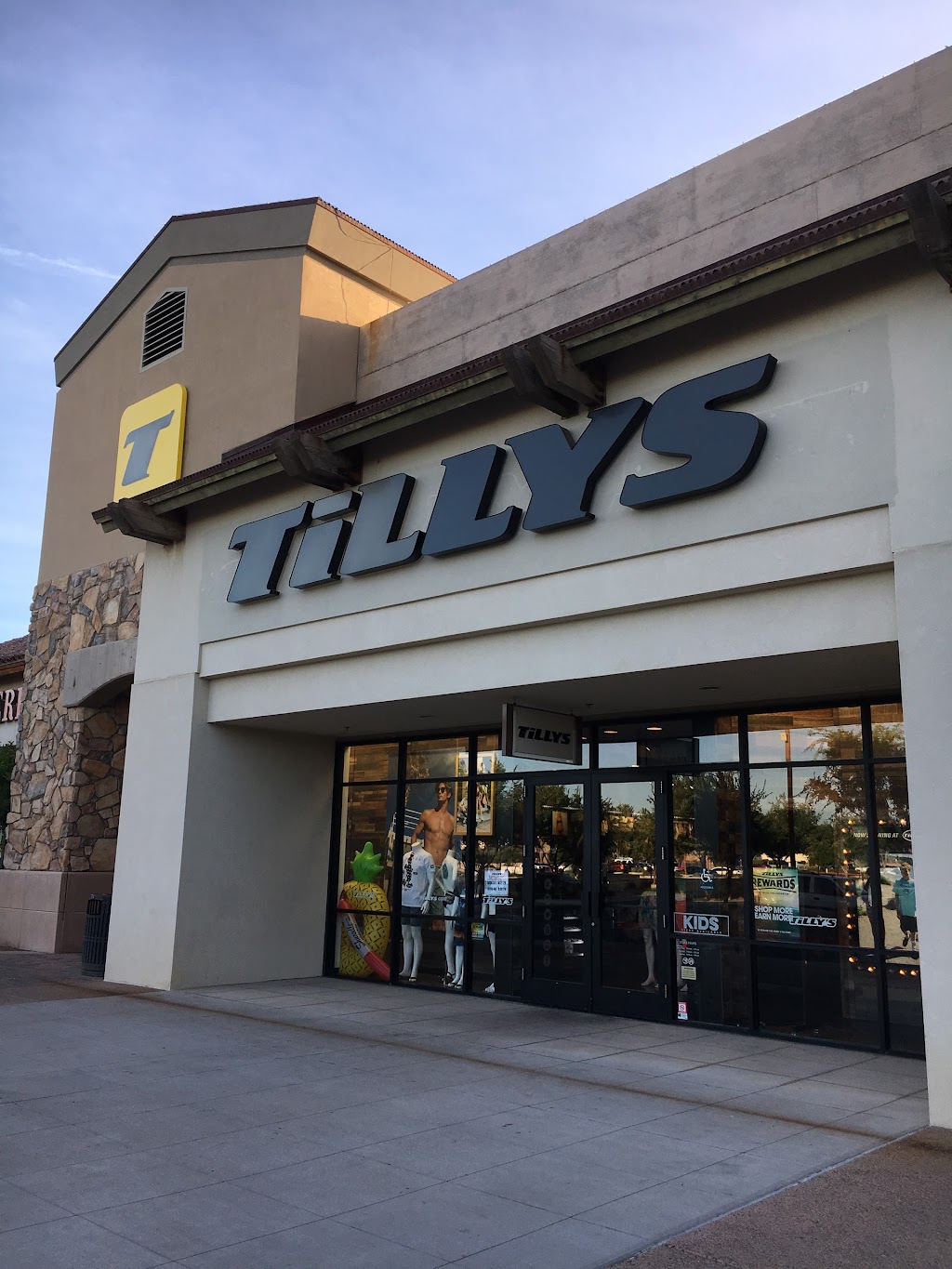 Tillys | 5034 S Power Rd, Gilbert, AZ 85297, USA | Phone: (480) 988-7081