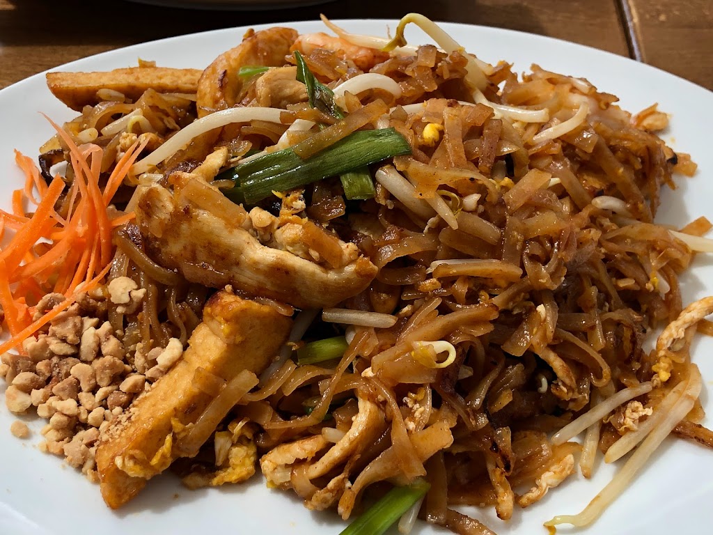 S.T. Noodle Bar | 4152 Norse Way, Long Beach, CA 90808, USA | Phone: (562) 425-7535