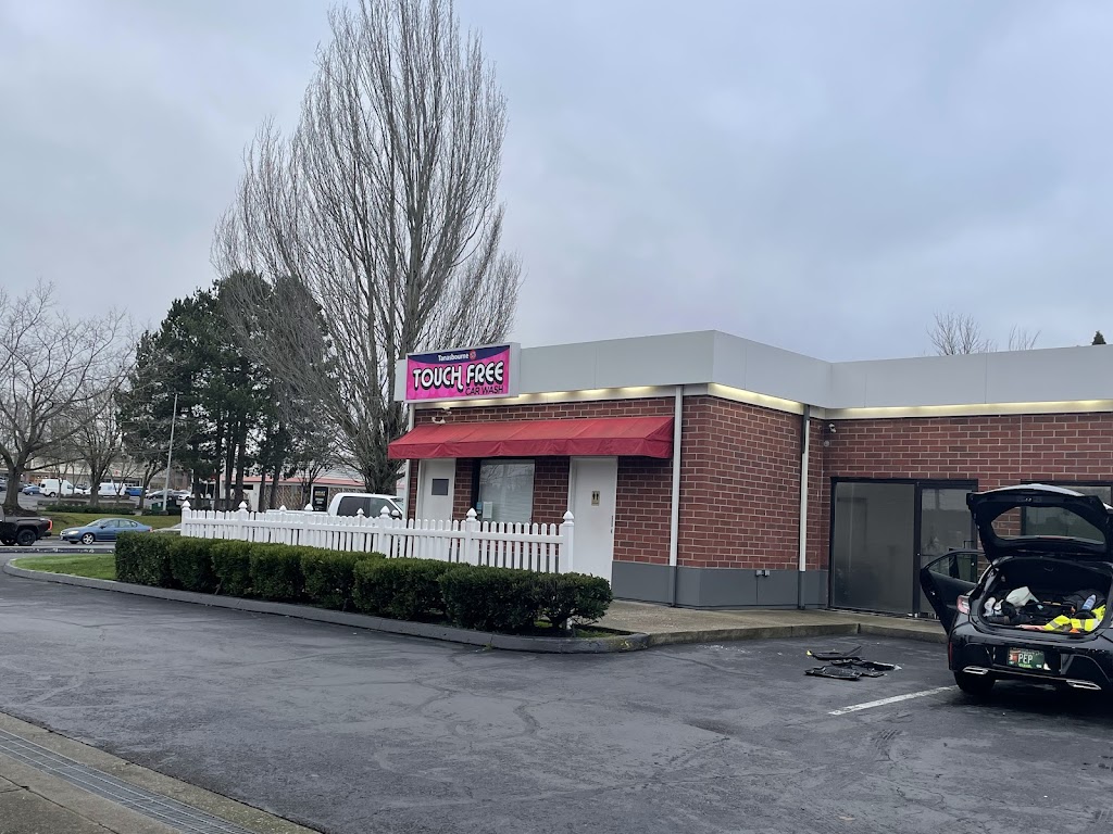Tanasbourne 76 Touch-Free Car Wash | 2115 NE Town Center Dr, Beaverton, OR 97006, USA | Phone: (503) 533-5202