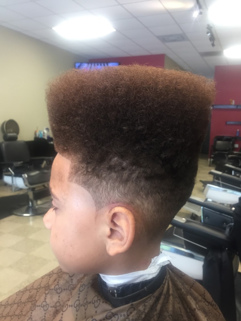 Epic Touch Barber & Beauty Salon | 216 Johnson Creek Dr, Chester, VA 23836, USA | Phone: (804) 536-9161