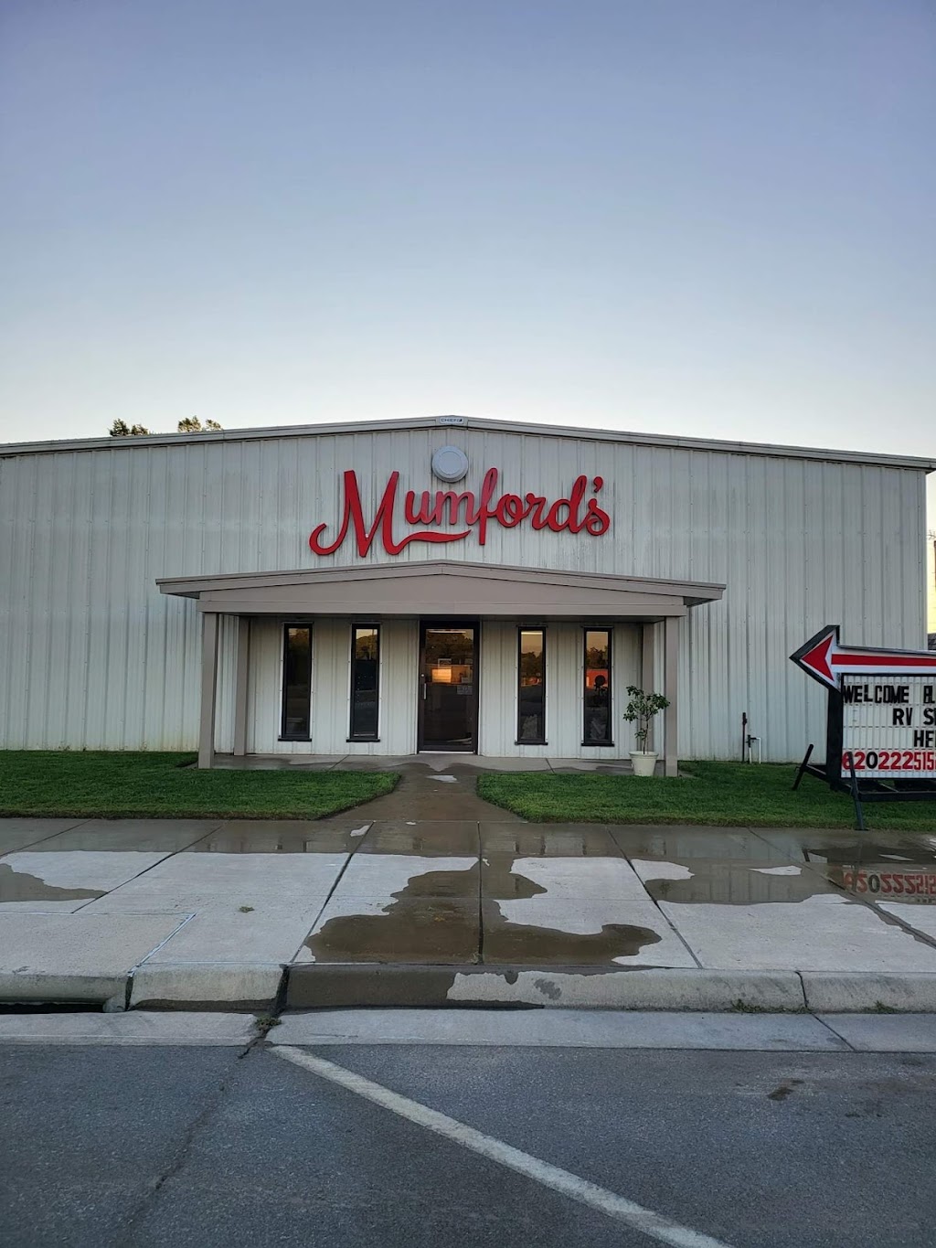 Mumfords Kitchen, Bath & Flooring | 416 Main St, Winfield, KS 67156, USA | Phone: (620) 218-0592