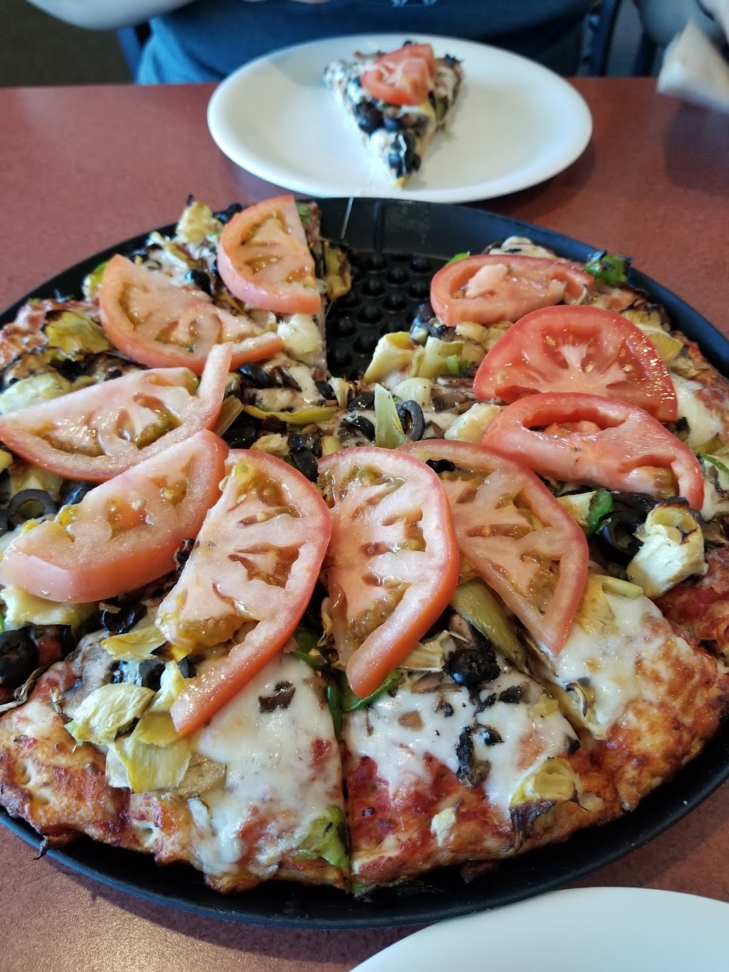 Mountain Mikes Pizza | 111 S Maag Ave, Oakdale, CA 95361, USA | Phone: (209) 847-4701