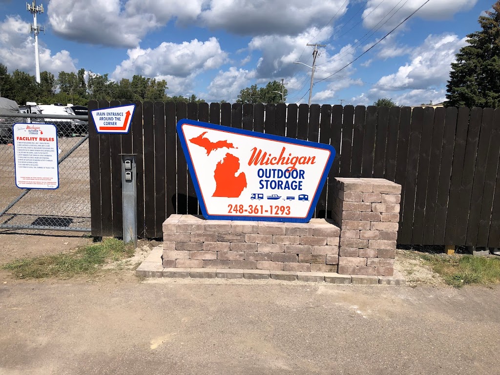 Michigan Outdoor Storage - Rochester Hills | 1601 E Hamlin Rd, Rochester Hills, MI 48307 | Phone: (248) 361-1293