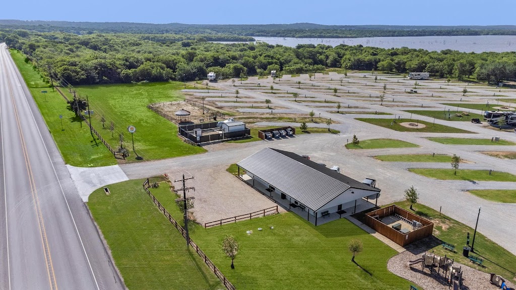 Lake Point RV Resort - Full Time and Part Time Living - North Texas Campground | 3100 FM922, Valley View, TX 76272, USA | Phone: (940) 637-1021