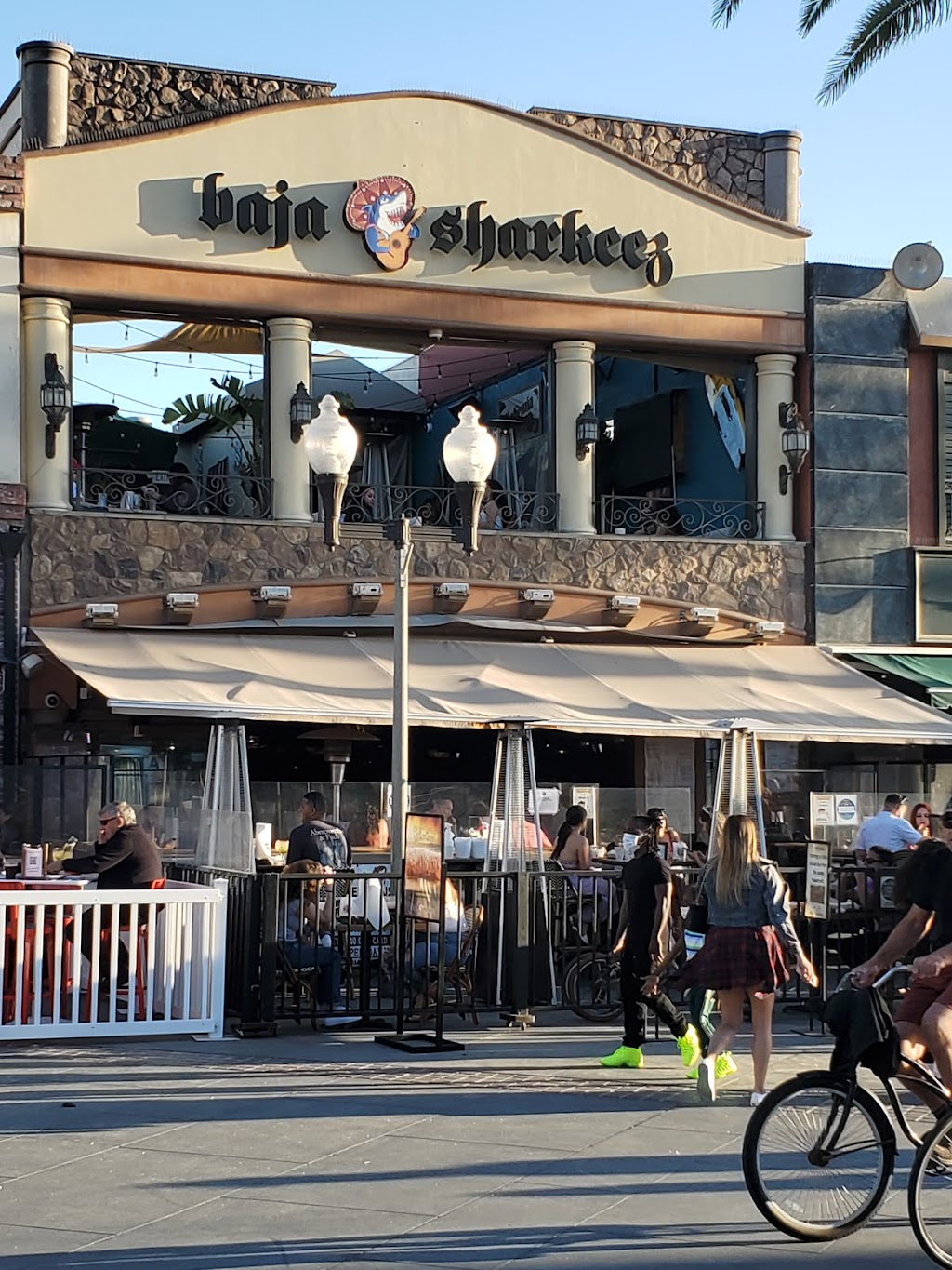 Baja Sharkeez | 52 Pier Ave, Hermosa Beach, CA 90254, USA | Phone: (310) 318-0004