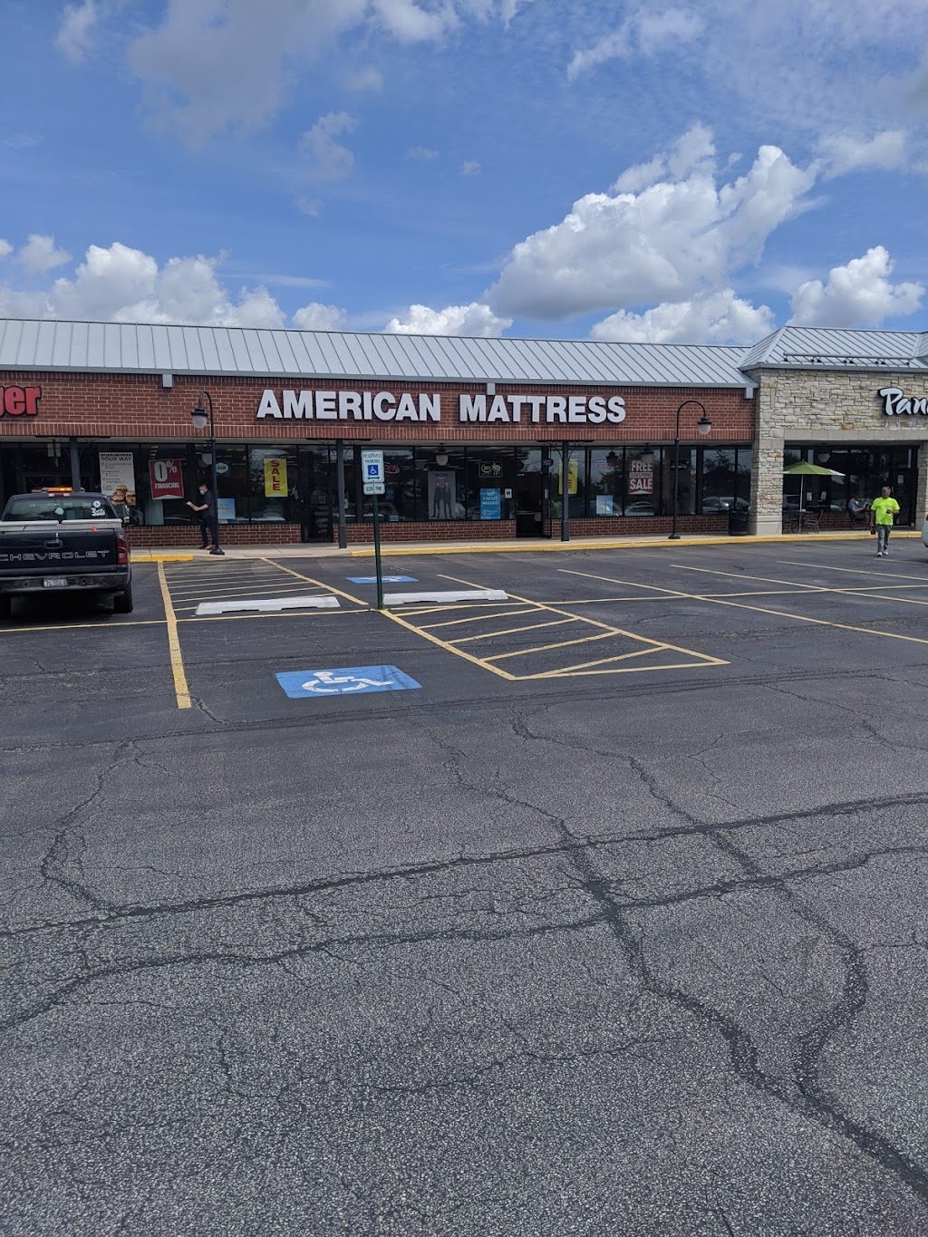 American Mattress | 3 Rice Lake Square, Wheaton, IL 60189, USA | Phone: (630) 597-0017