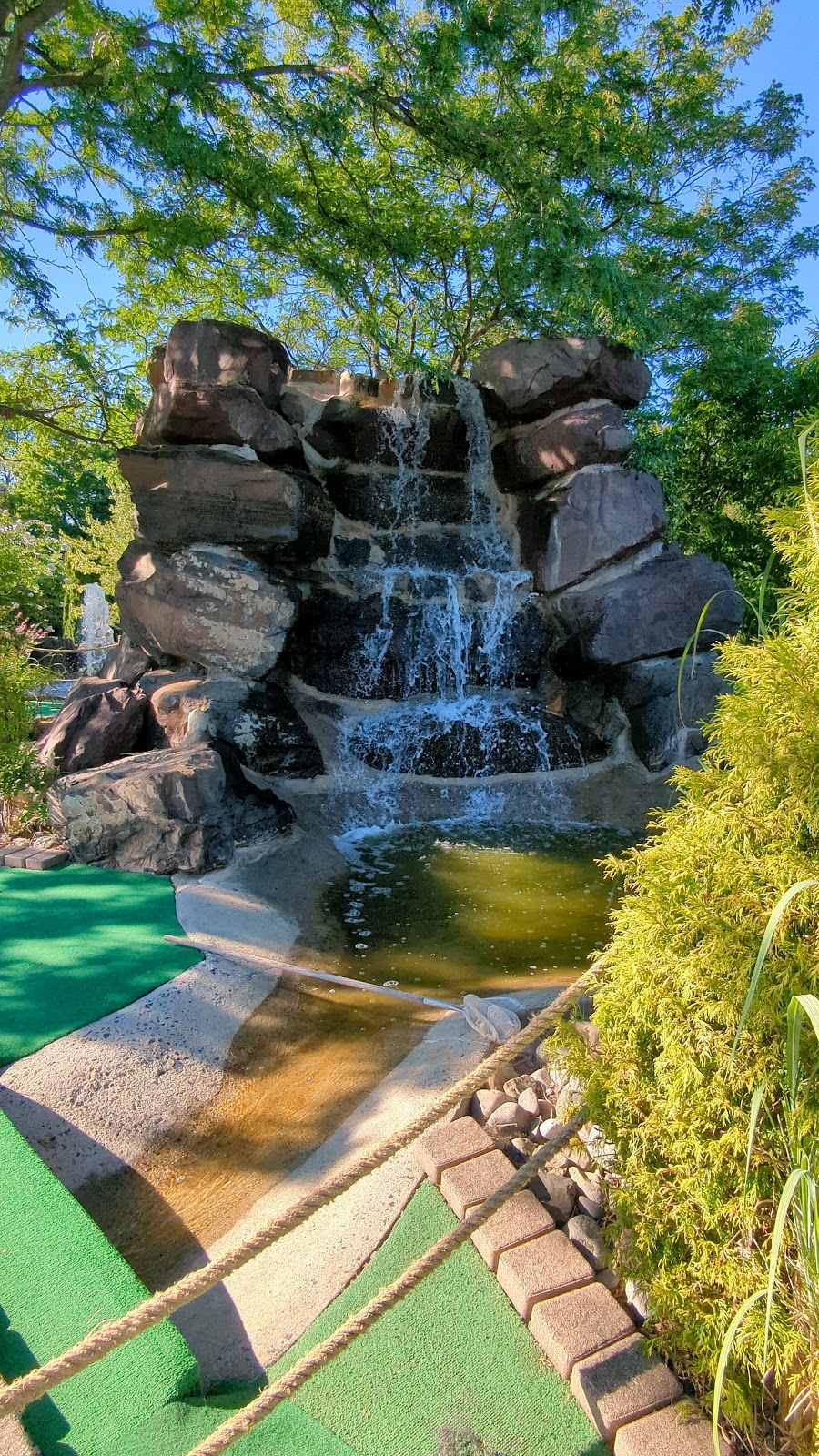 Golf Adventure | 173 Lincoln Hwy, Fairless Hills, PA 19030, USA | Phone: (215) 547-4567