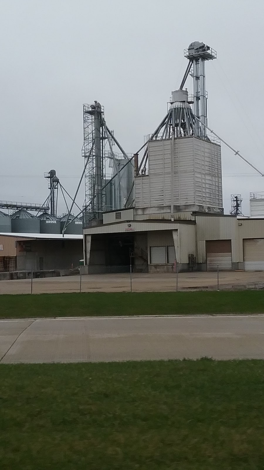 West Bend Elevator Inc | 3434 Co Rd D, West Bend, WI 53090, USA | Phone: (262) 334-2337