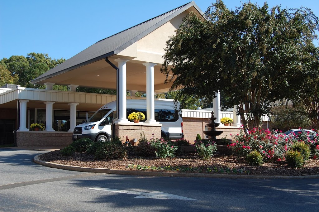 Trinity Oaks health and rehab | 820 Klumac Rd, Salisbury, NC 28144, USA | Phone: (704) 637-3784