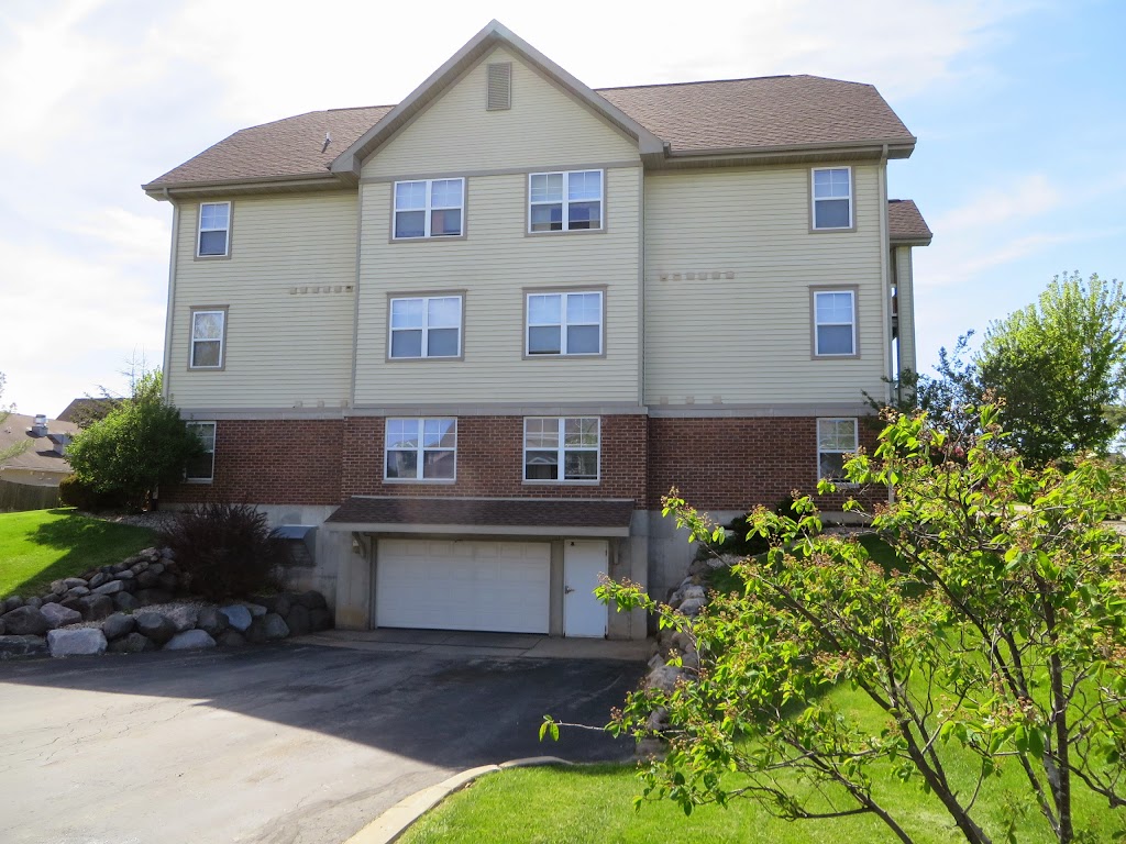 Evia Apartments | 325 Prairie Way Blvd, Verona, WI 53593, USA | Phone: (608) 274-4606