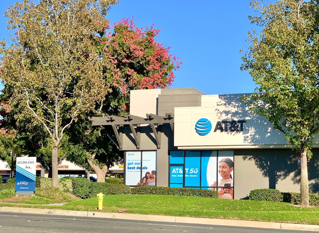 AT&T Store | 320 S Mountain Ave, Upland, CA 91786, USA | Phone: (909) 608-1621