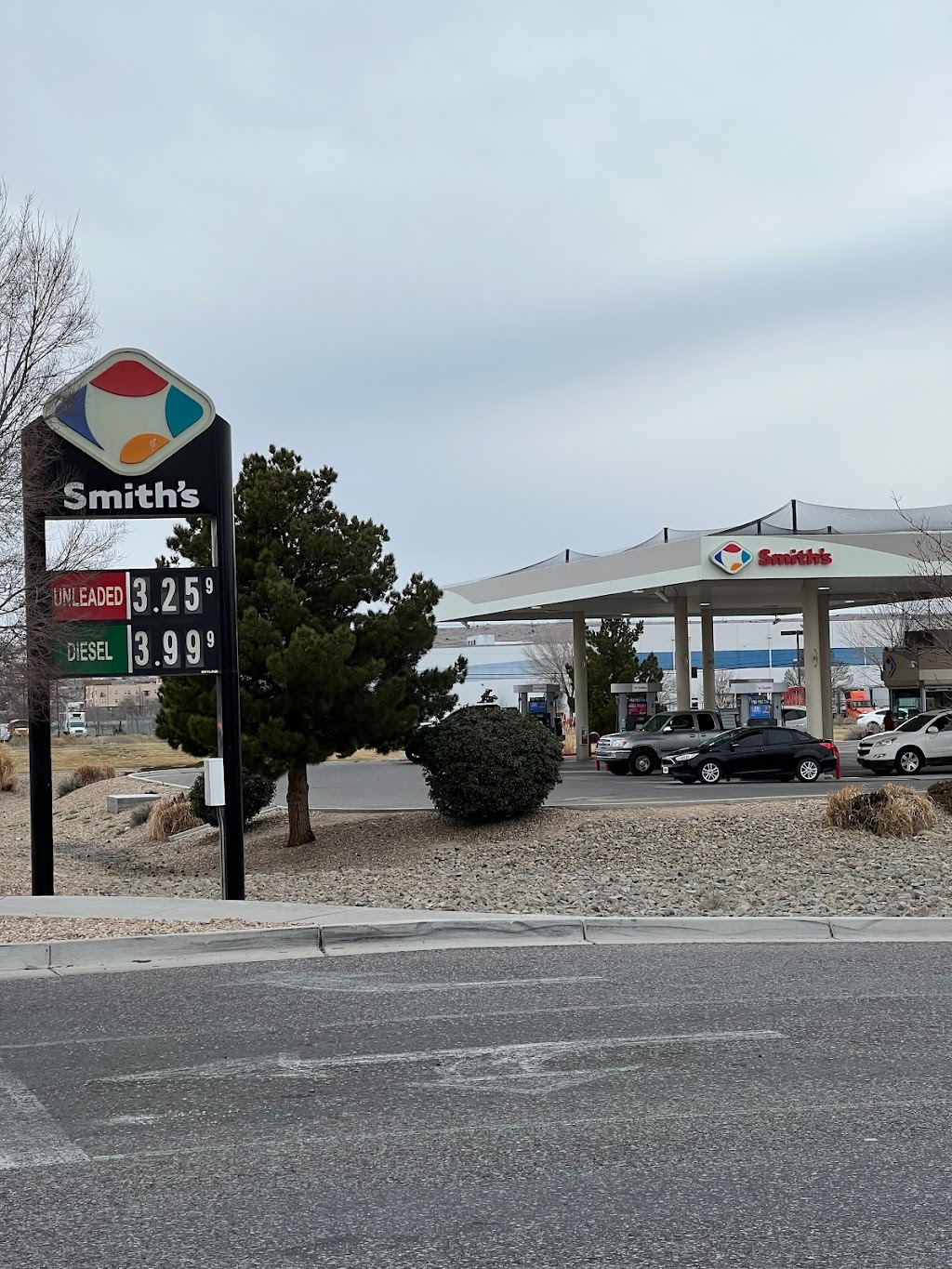 Smiths Fuel Center | 111 Coors Blvd NW, Albuquerque, NM 87121, USA | Phone: (505) 831-0214