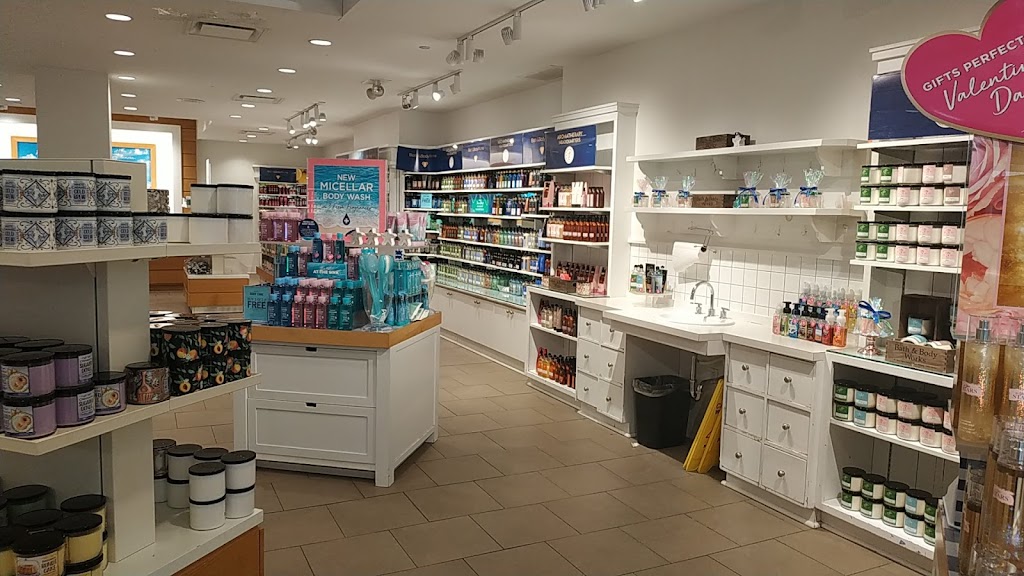 Bath & Body Works | 2432 Willowbrook Mall, Wayne, NJ 07470, USA | Phone: (973) 785-7580