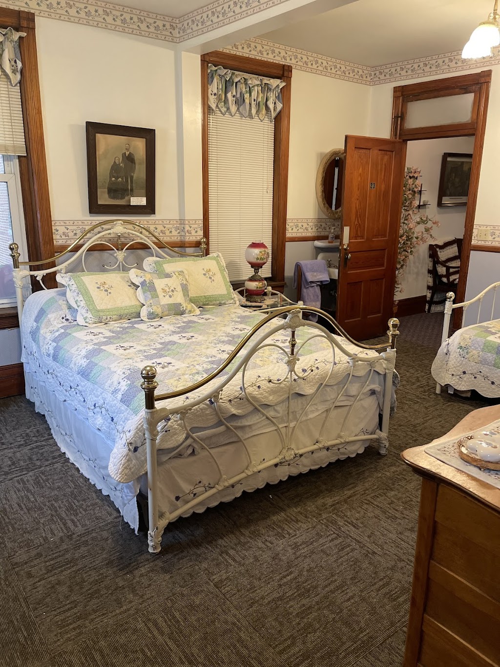 Hotel Wilber | 203 S Wilson St, Wilber, NE 68465 | Phone: (402) 821-2020