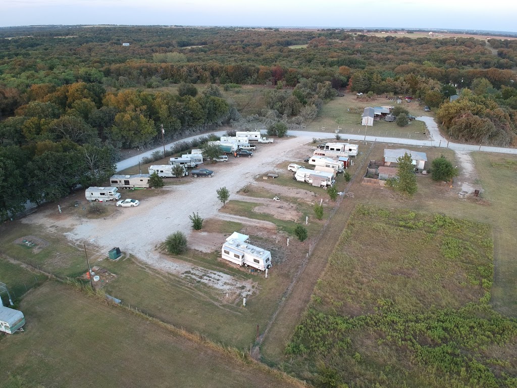 Lil Bit Country RV Park | 139 Hcr 2415 N, Hillsboro, TX 76645, USA | Phone: (254) 582-5688