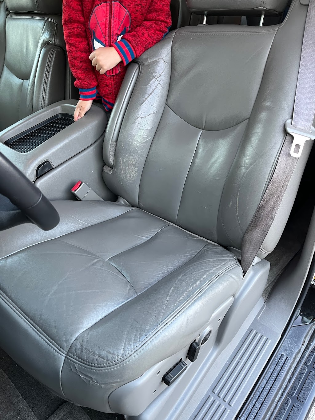 Arnolds Auto Upholstery | 903 S McDonald St, McKinney, TX 75069, USA | Phone: (972) 548-0551