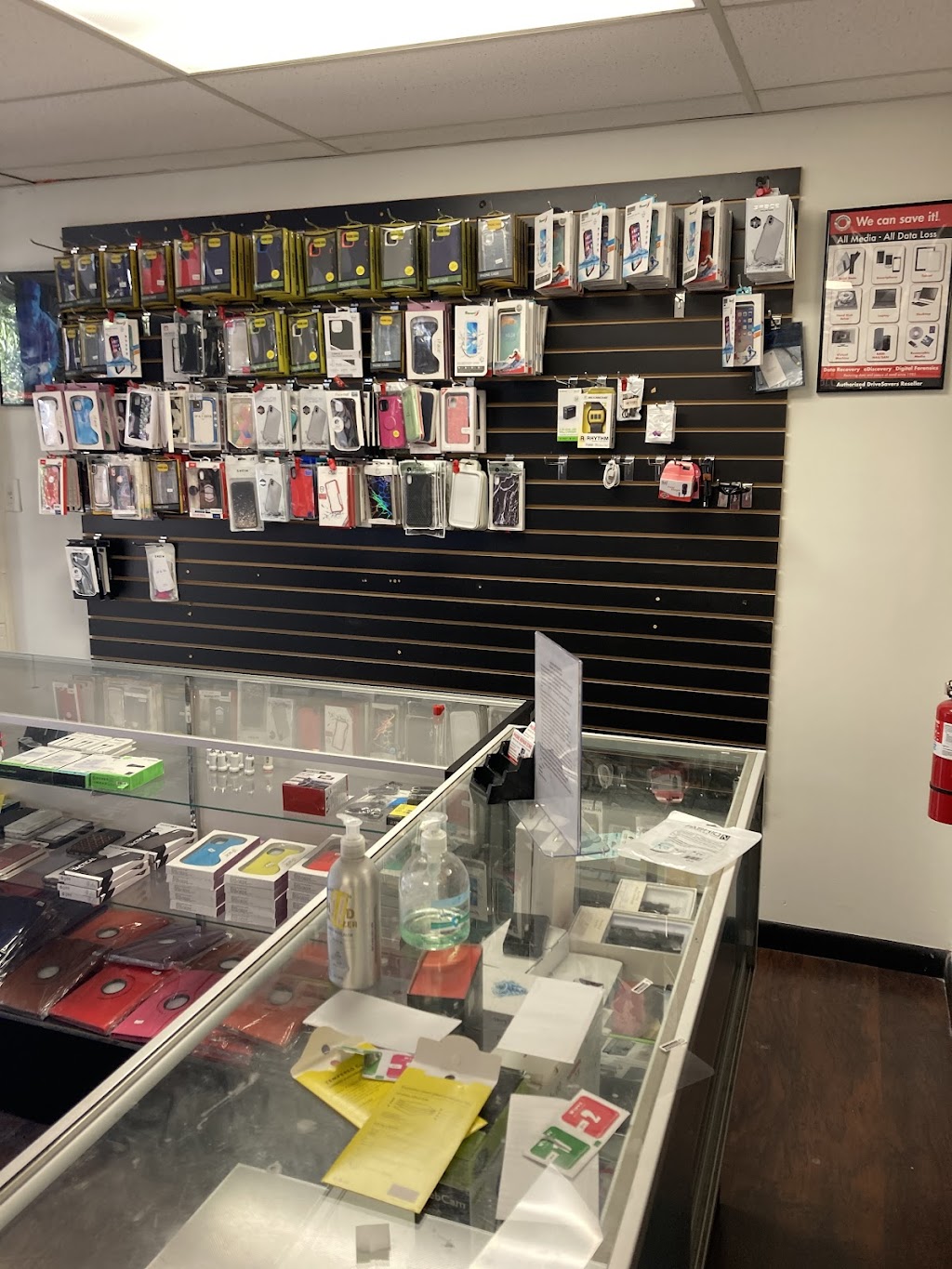 Phone Repair Zone | 3116 Hillsborough St #100, Raleigh, NC 27607, USA | Phone: (919) 670-6079